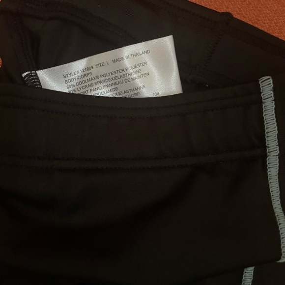 CW-X Women’s Stabilyx Joint Support 7/8 Compression Leggings Size L - Picture 3 of 4